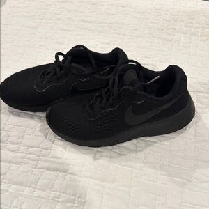Nike Black Sneakers Mesh Design Kids 2Y